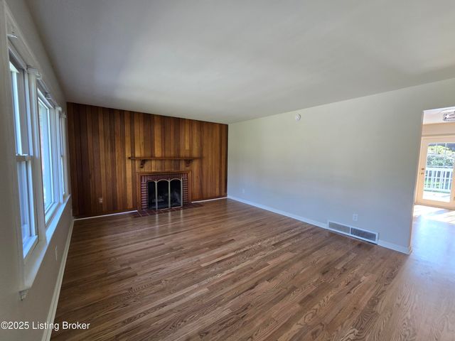 8902 Zabel Way, Louisville, KY 40291