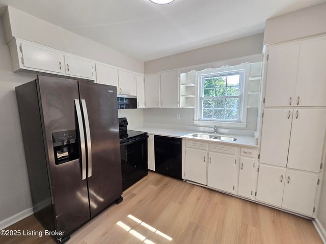 8902 Zabel Way, Louisville, KY 40291