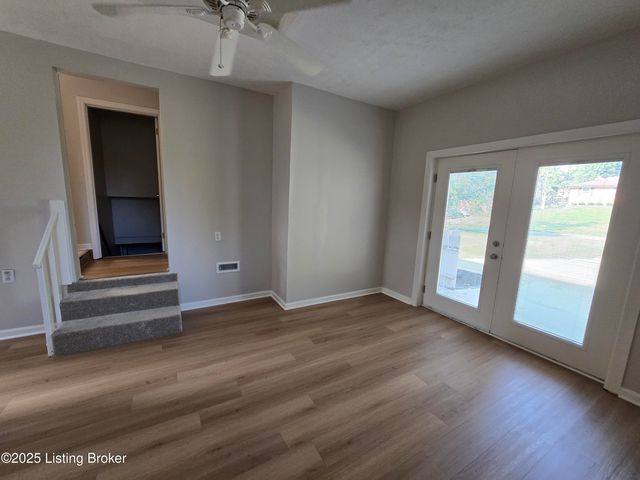 8902 Zabel Way, Louisville, KY 40291