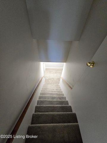 8902 Zabel Way, Louisville, KY 40291