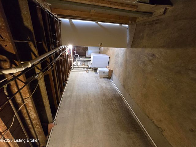 8902 Zabel Way, Louisville, KY 40291