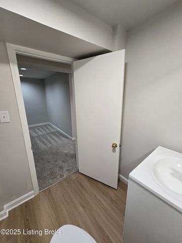 8902 Zabel Way, Louisville, KY 40291