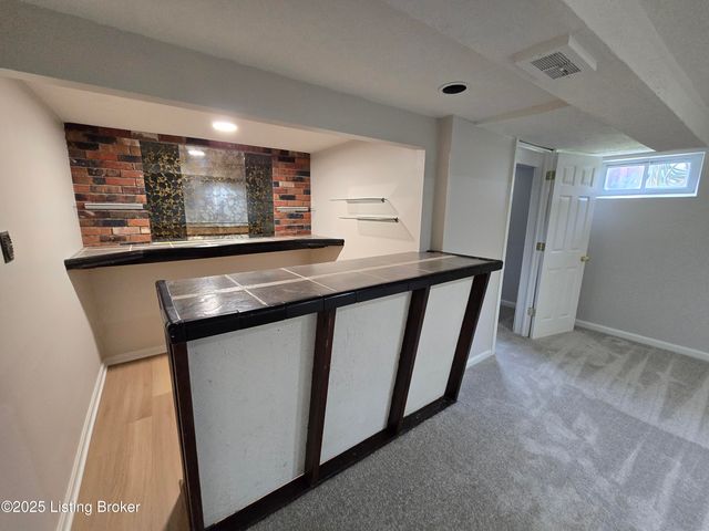 8902 Zabel Way, Louisville, KY 40291