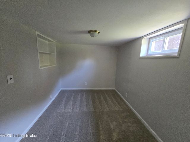 8902 Zabel Way, Louisville, KY 40291