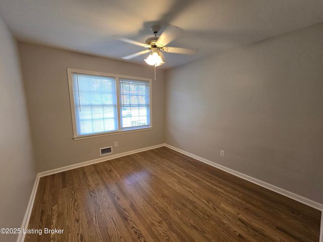 8902 Zabel Way, Louisville, KY 40291