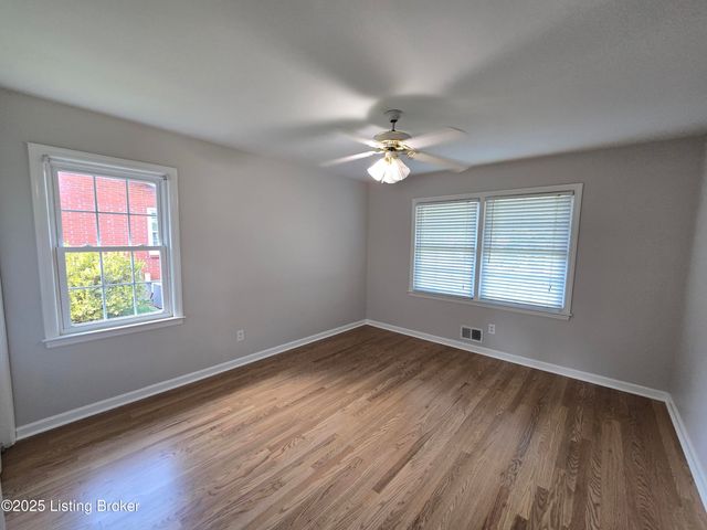 8902 Zabel Way, Louisville, KY 40291