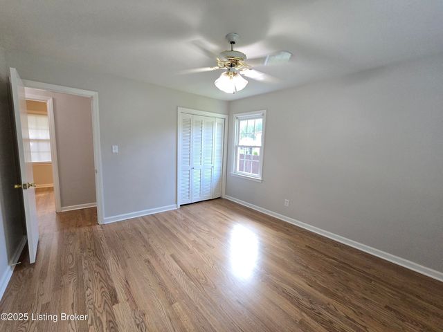 8902 Zabel Way, Louisville, KY 40291