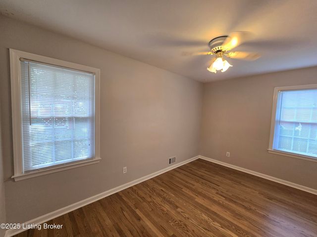 8902 Zabel Way, Louisville, KY 40291