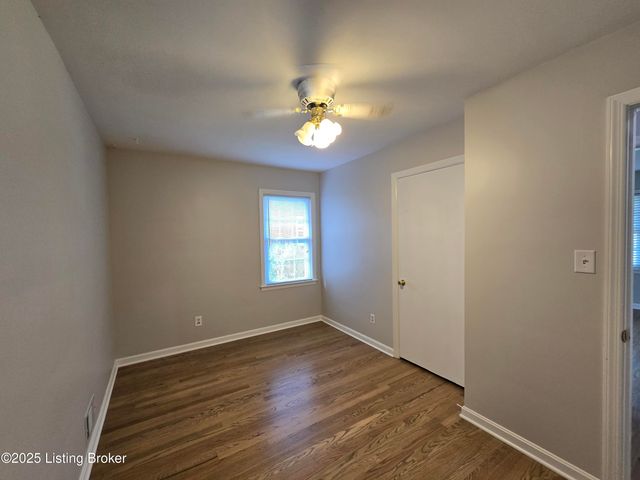 8902 Zabel Way, Louisville, KY 40291