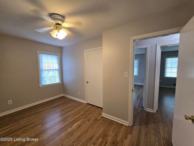 8902 Zabel Way, Louisville, KY 40291