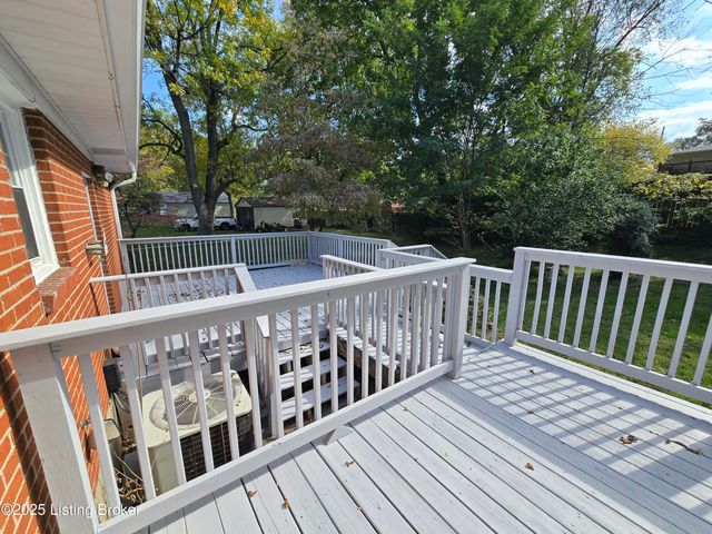 8902 Zabel Way, Louisville, KY 40291