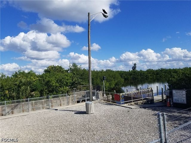 13 Wren DR, Placida, FL 33946