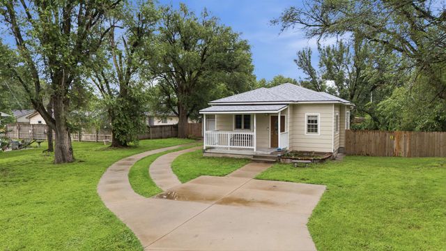 5331 W Robinson, Wichita, KS 67212