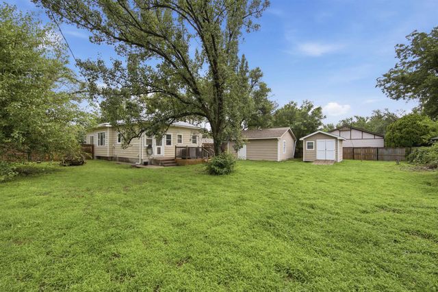 5331 W Robinson, Wichita, KS 67212