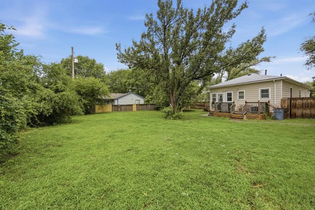 5331 W Robinson, Wichita, KS 67212