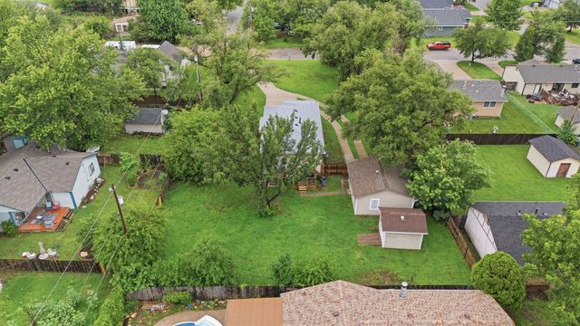 5331 W Robinson, Wichita, KS 67212