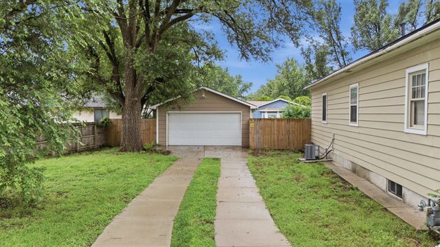 5331 W Robinson, Wichita, KS 67212