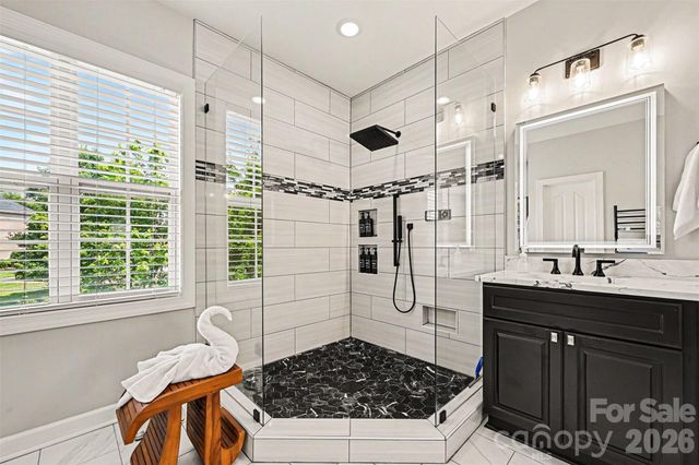 3124 Grandeur Road, Charlotte, NC 28269