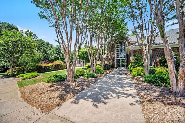 3124 Grandeur Road, Charlotte, NC 28269