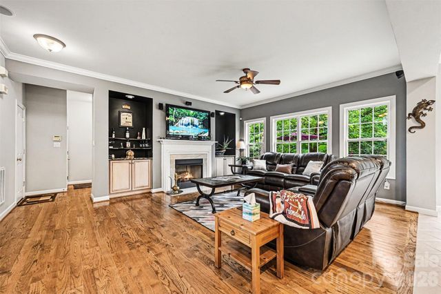 3124 Grandeur Road, Charlotte, NC 28269