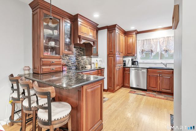 5 Meeting House Lane 5, Shelton, CT 06484