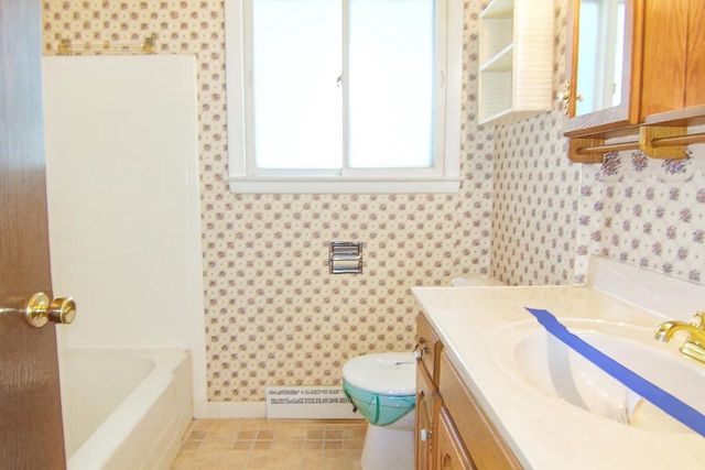 1905 ROOSEVELT AVENUE, Oshkosh, WI 54901