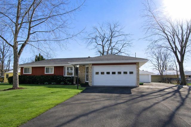 1905 ROOSEVELT AVENUE, Oshkosh, WI 54901