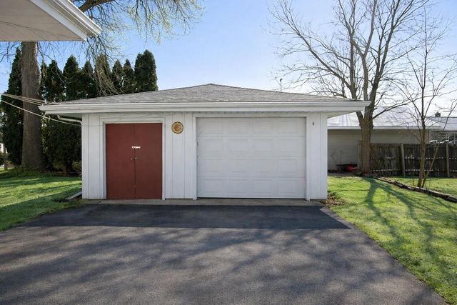 1905 ROOSEVELT AVENUE, Oshkosh, WI 54901