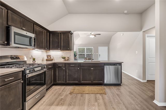 1220 High Street, Navasota, TX 77868