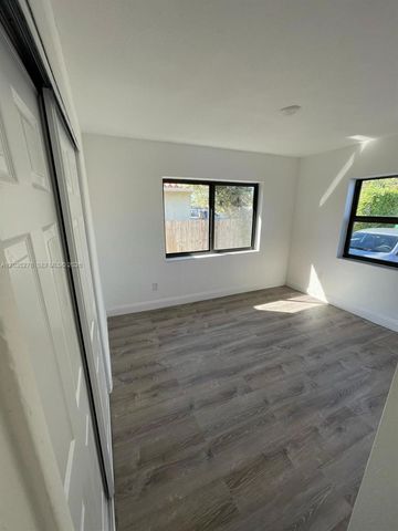 7360 SW 21st Street 7360, Miami, FL 33155