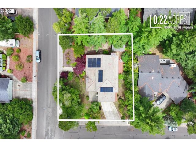 2270 UPAS Pl, Florence, OR 97439