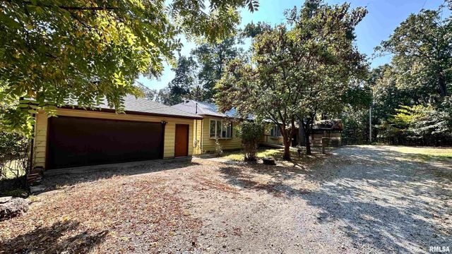 135 Tatia Drive, Goreville, IL 62896