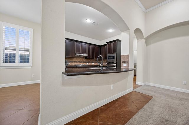 110 Carriage Court, Magnolia, TX 77354