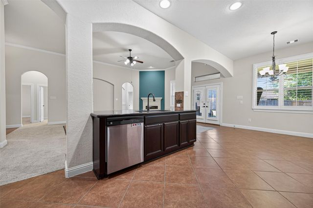 110 Carriage Court, Magnolia, TX 77354