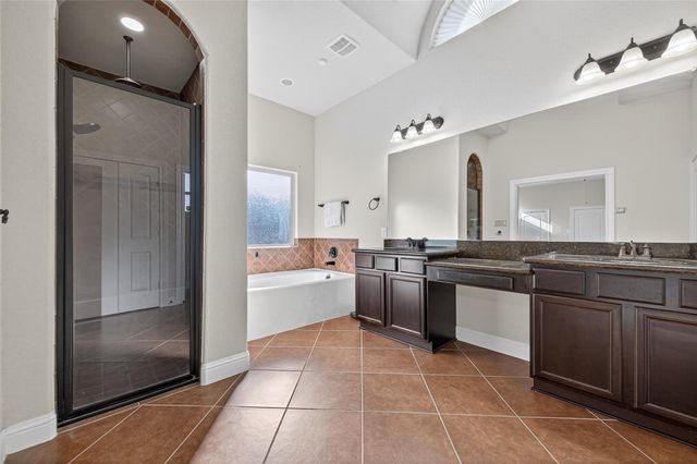 110 Carriage Court, Magnolia, TX 77354