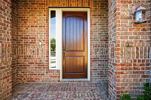 110 Carriage Court, Magnolia, TX 77354