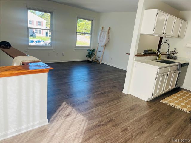 3201 Heatherstone Court, Orion Charter Township, MI 48360