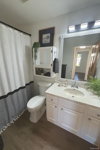 3201 Heatherstone Court, Orion Charter Township, MI 48360