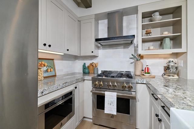 1601 San Remo Place 101, Encinitas, CA 92024