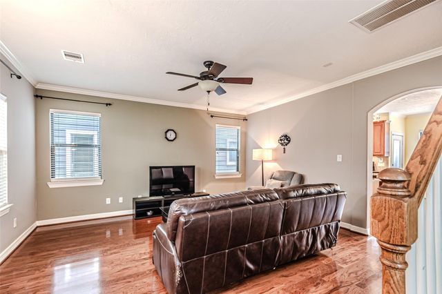 1828 Woodbend Village Court, Houston, TX 77055