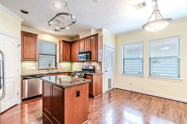 1828 Woodbend Village Court, Houston, TX 77055