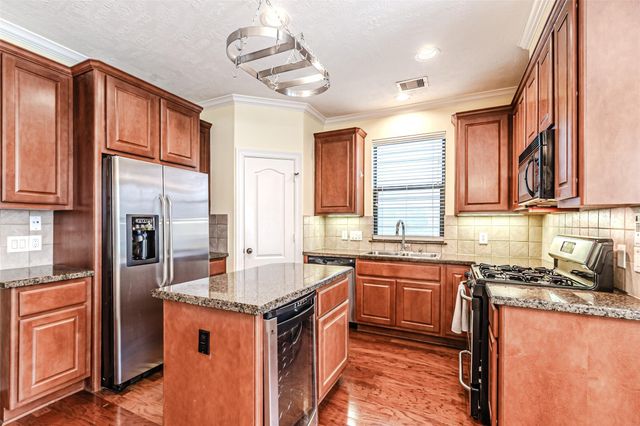 1828 Woodbend Village Court, Houston, TX 77055