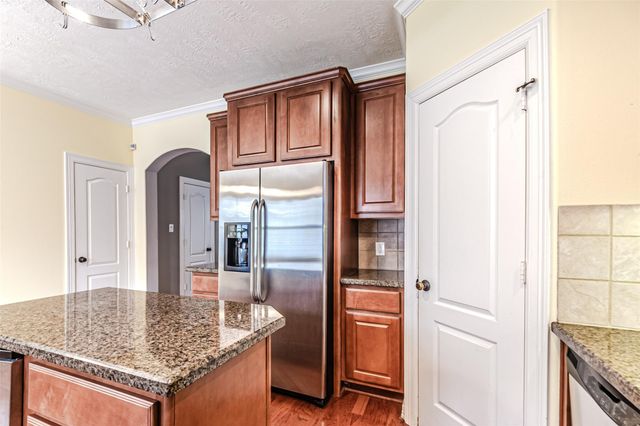 1828 Woodbend Village Court, Houston, TX 77055