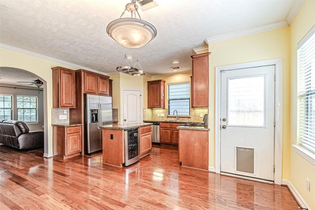 1828 Woodbend Village Court, Houston, TX 77055