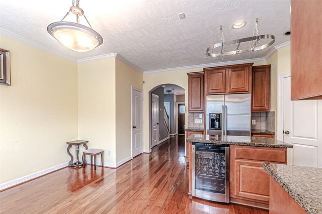 1828 Woodbend Village Court, Houston, TX 77055