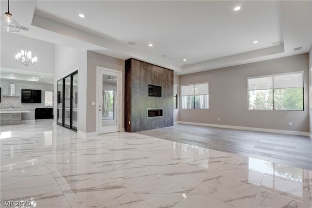 86 Pristine Glen Street, Las Vegas, NV 89135