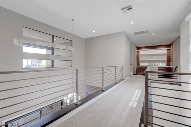 86 Pristine Glen Street, Las Vegas, NV 89135