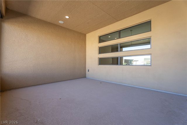 86 Pristine Glen Street, Las Vegas, NV 89135