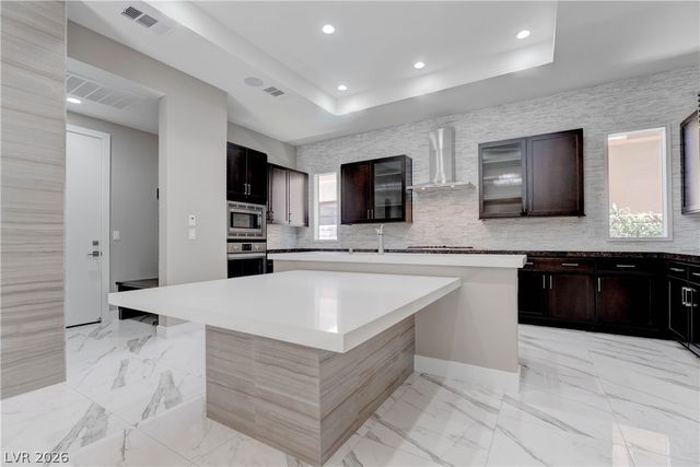 86 Pristine Glen Street, Las Vegas, NV 89135