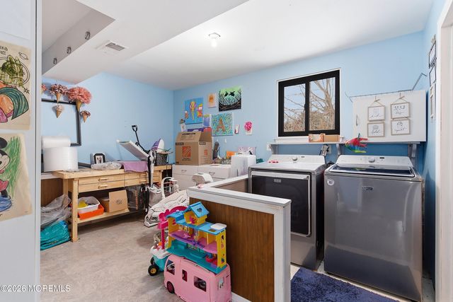 17 Windward Drive, Barnegat, NJ 08005